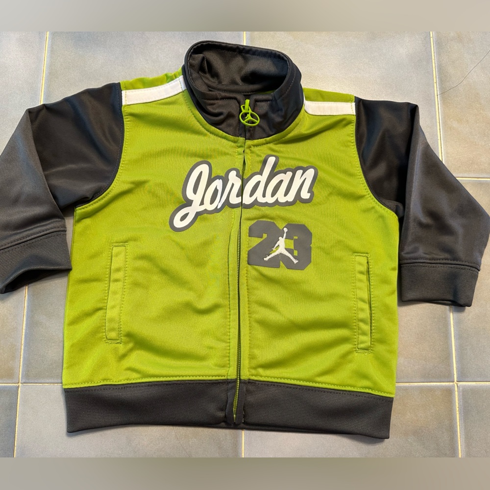 12M Jordan Zip Up Sweater Bundle (3) - Picture 8 of 10